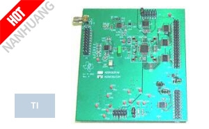 ADS8381EVM